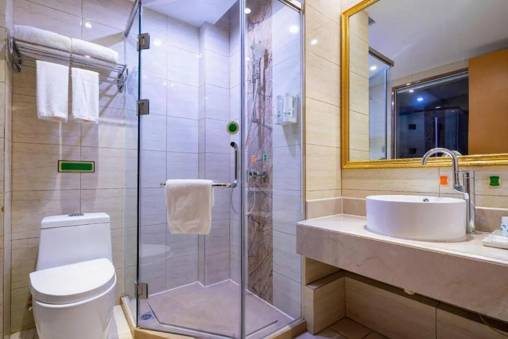 Vienna Hotel Tianjin 5th Avenue Youyi Road Cultural Center Metro Station