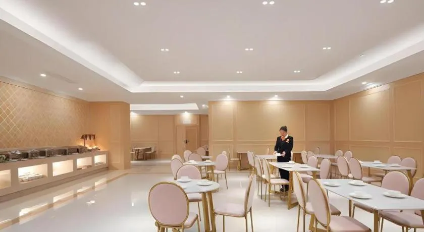 Vienna Hotel Shanghai Hongqiao Hub National Exhibition Center Huqingping Road