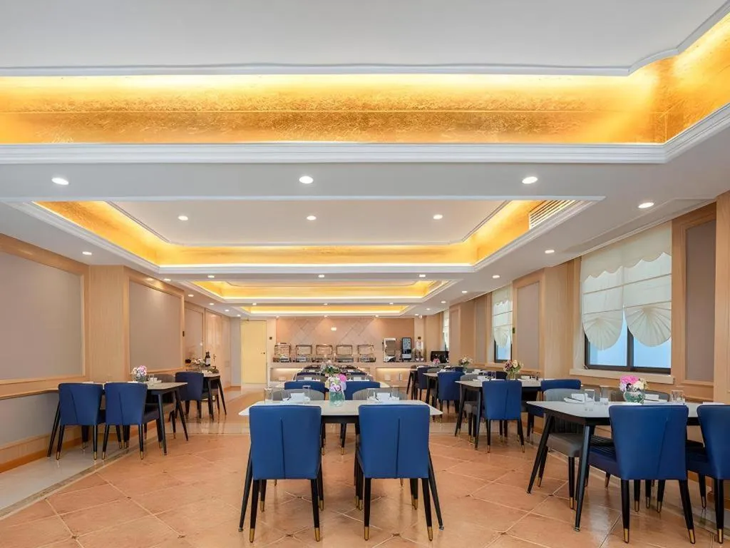 Vienna Hotel Anhui Huainan Railway Station