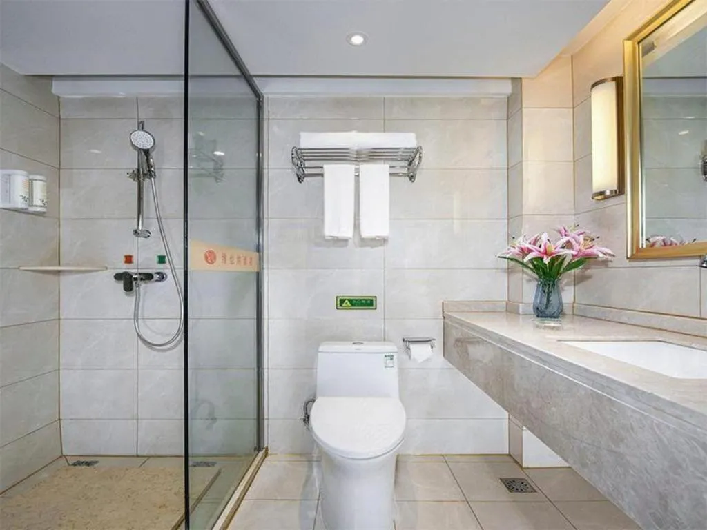 Vienna Hotel Anhui Huainan Railway Station