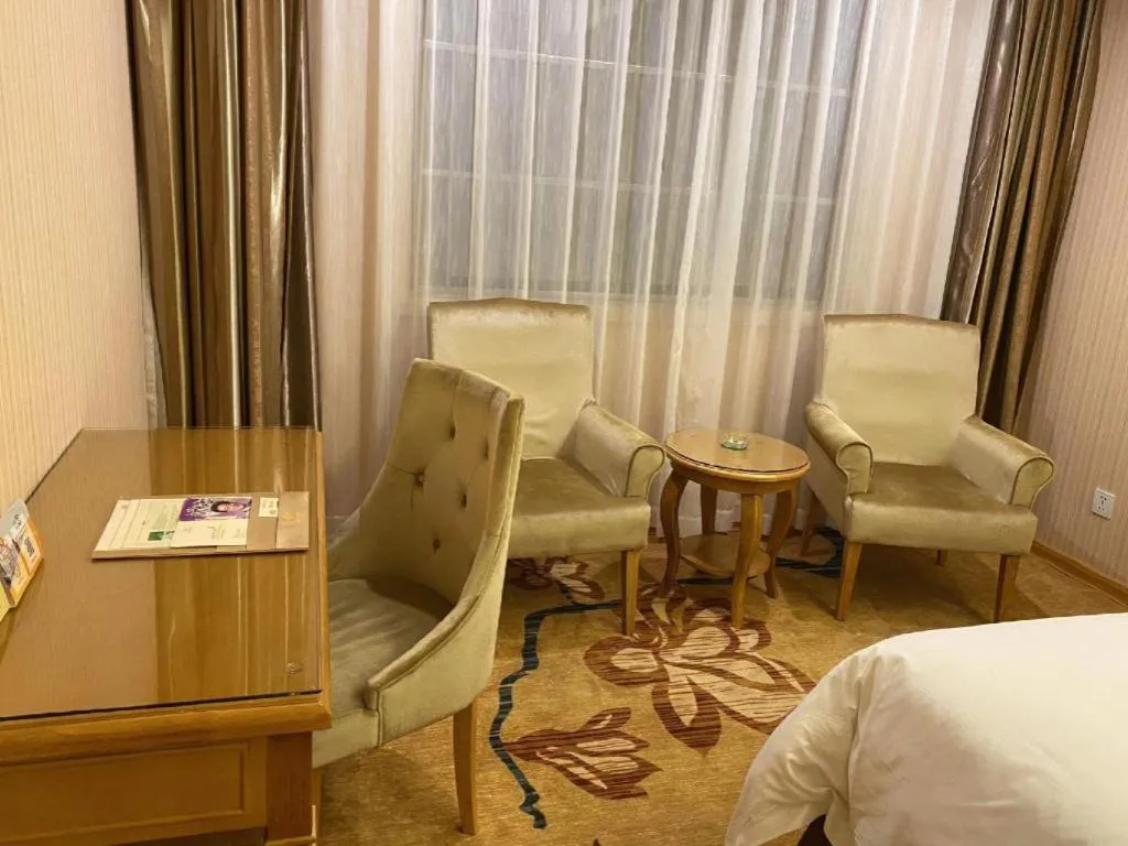 Bed in Vienna Hotel Guangxi Yulin Rong County Guinan Road