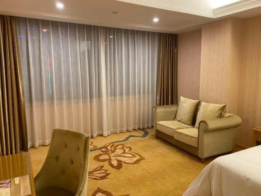 Vienna Hotel Guangxi Yulin Rong County Guinan Road