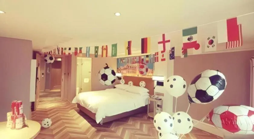 Bed in Vienna Hotel Chengdu Exhibition Center In Time City