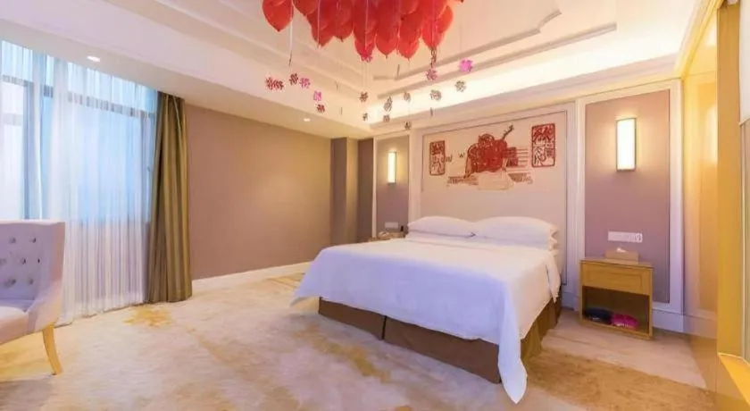 Bed in Vienna Hotel Shenzhen Pingdi Huancheng South Road