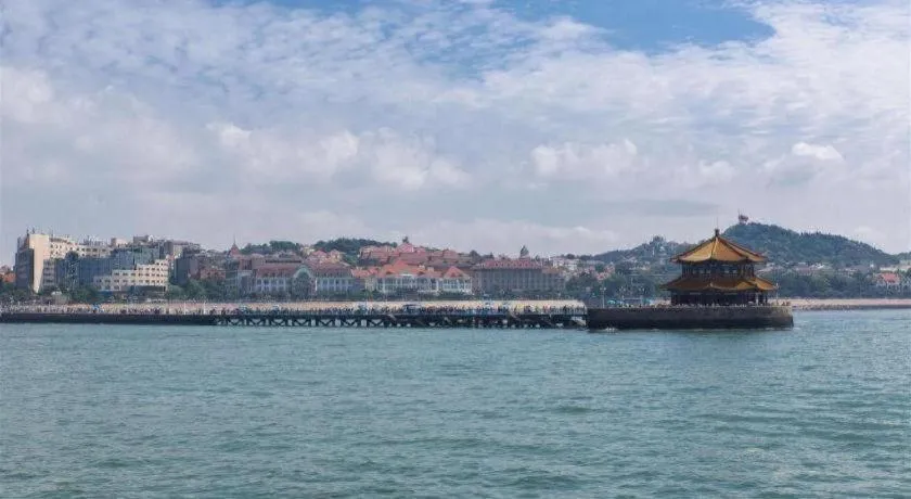 Vienna Hotel Shandong Qingdao Taidong Pijiu Street Liaoning Road