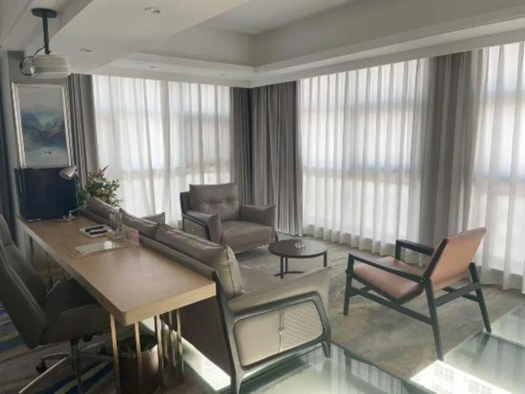 Vienna Hotel Shaanxi Hanzhong Central Square High-Speed Railway Station