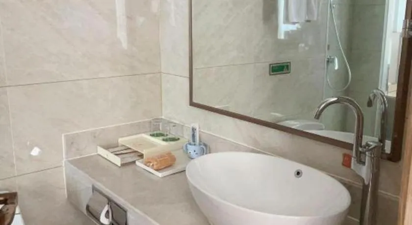 Vienna Hotel Shaanxi Hanzhong Central Square High-Speed Railway Station