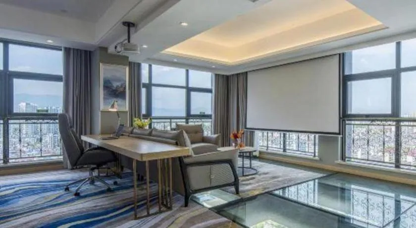 Vienna Hotel Shaanxi Hanzhong Central Square High-Speed Railway Station