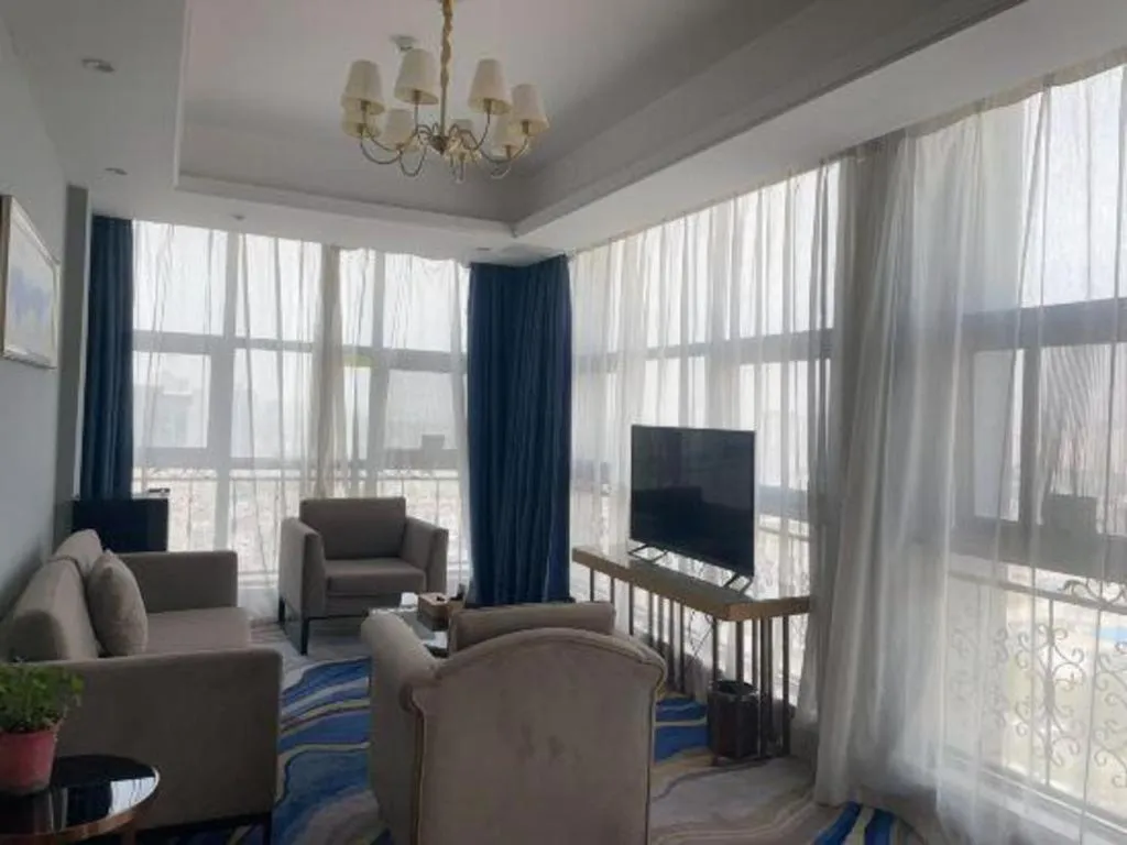 Vienna Hotel Shaanxi Hanzhong Central Square High-Speed Railway Station