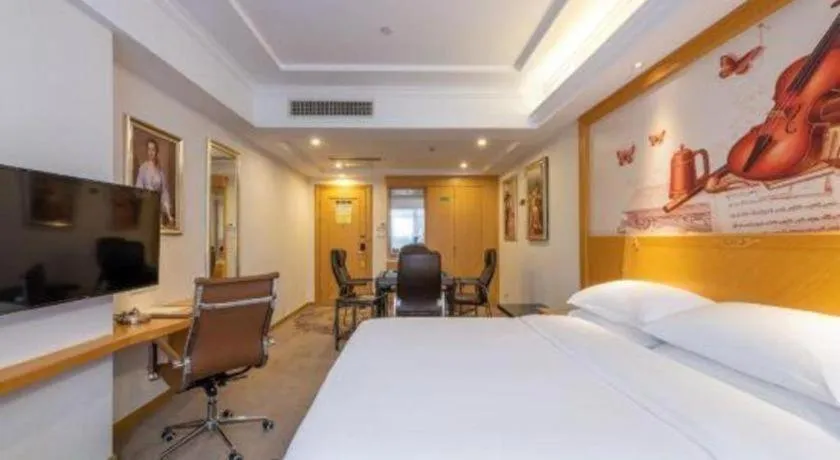 Bed in Vienna Hotel Guangzhou North Station Huaguoshan Metro Station