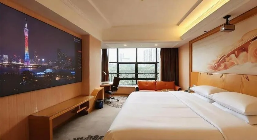 Bed in Vienna Hotel Guangzhou North Station Huaguoshan Metro Station