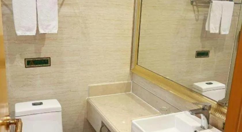 Vienna Hotel Guangzhou North Station Huaguoshan Metro Station