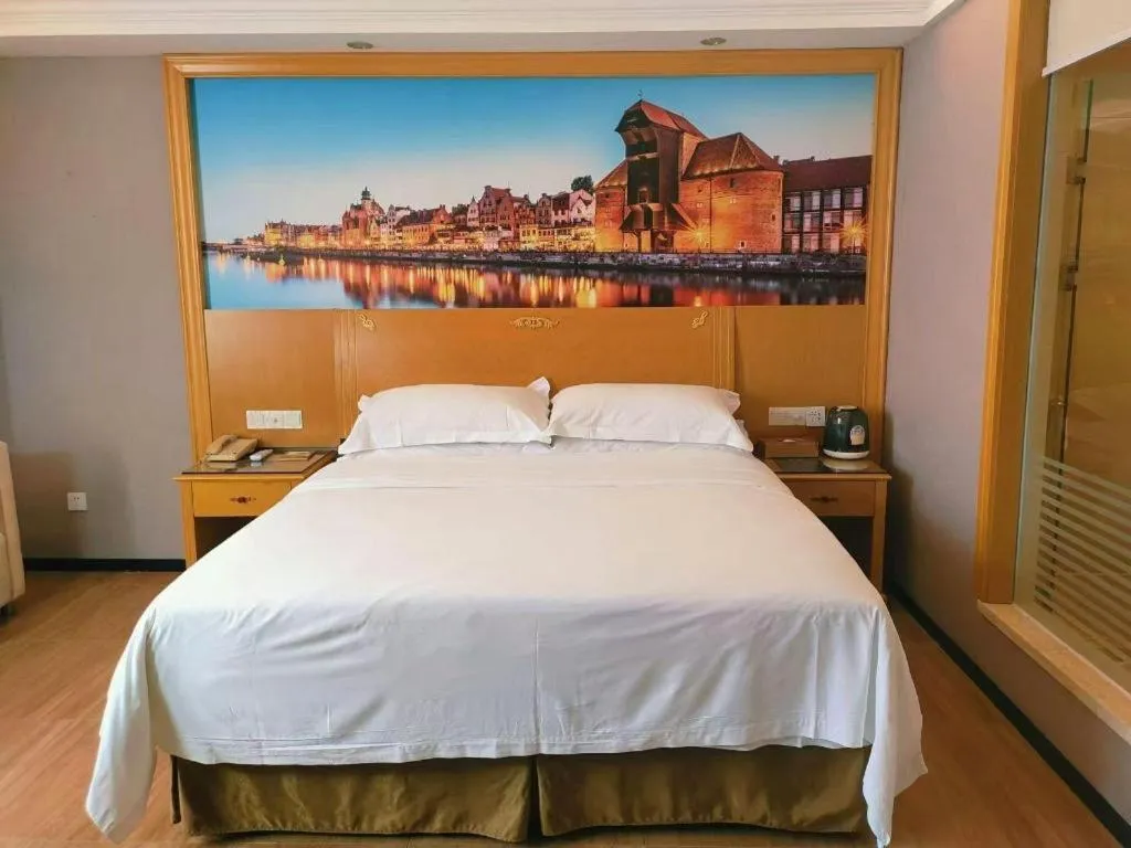 Bed in Vienna Hotel Guangdong Dongguan Zhongtang Qunying Road