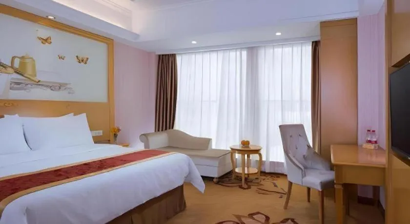 Bed in Vienna Hotel Guangdong Dongguan Zhongtang Qunying Road