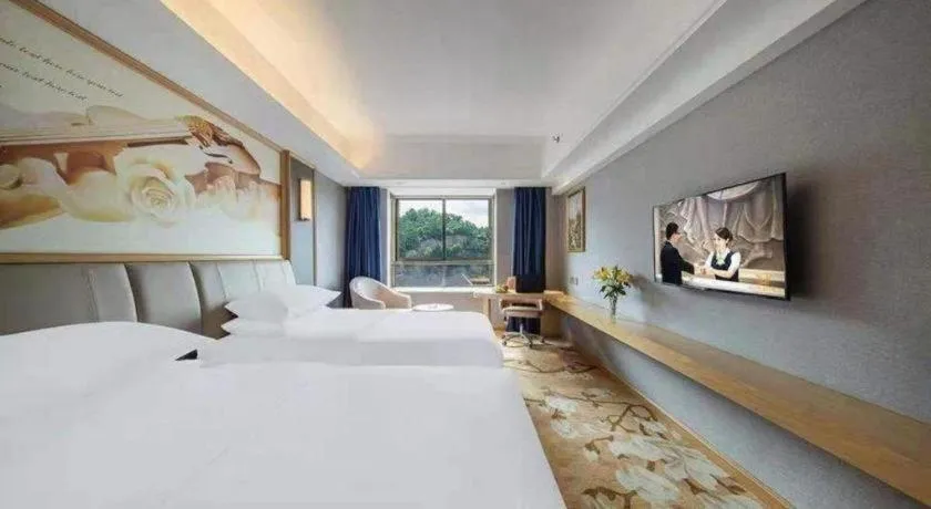 Bed in Vienna Hotel Guangdong Zhongshan South Area Passenger Station