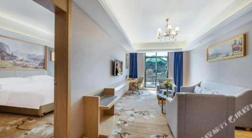 Bed in Vienna Hotel Guangdong Zhongshan South Area Passenger Station