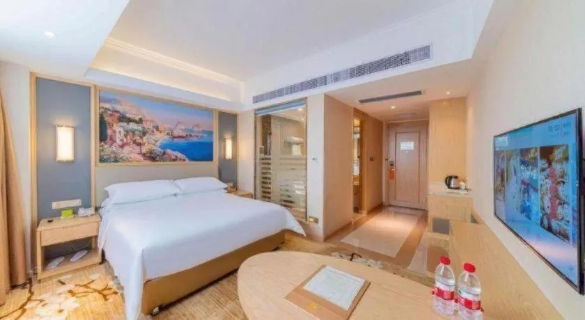 Bed in Vienna Hotel Guangdong Dongguan East Station