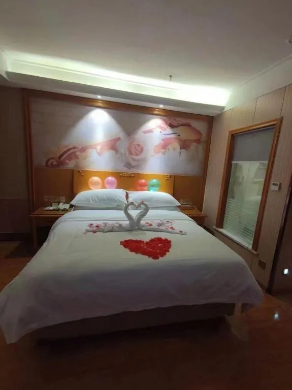 Bed in Vienna Hotel Anhui Bozhou Lixin Yuanli Plaza