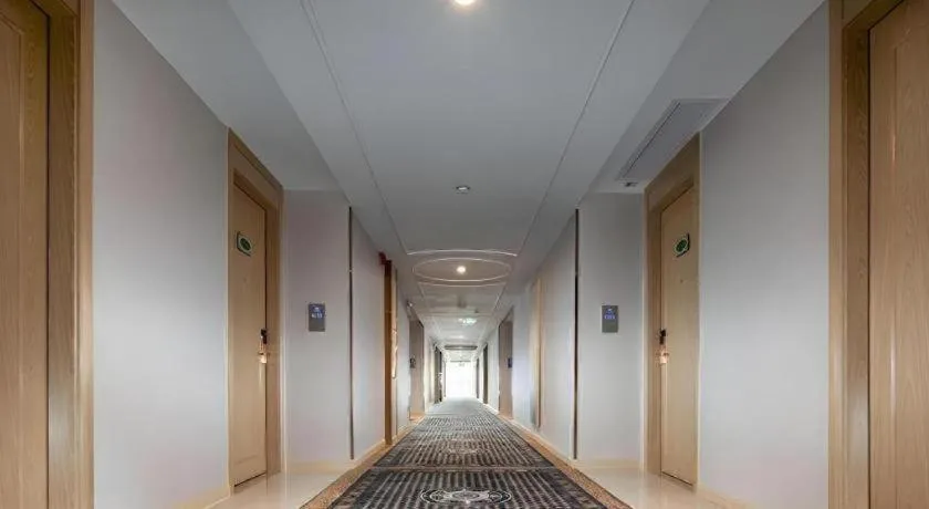 Vienna Hotel Guangdong Foshan West Station Airport Luocun