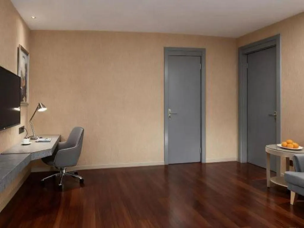 Vienna Hotel Guangdong Foshan West Station Airport Luocun