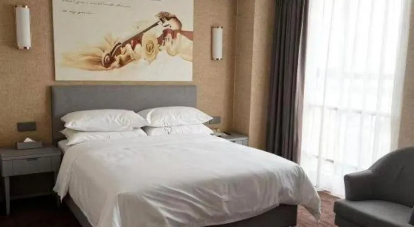 Bed in Vienna Hotel Guangdong Foshan West Station Airport Luocun