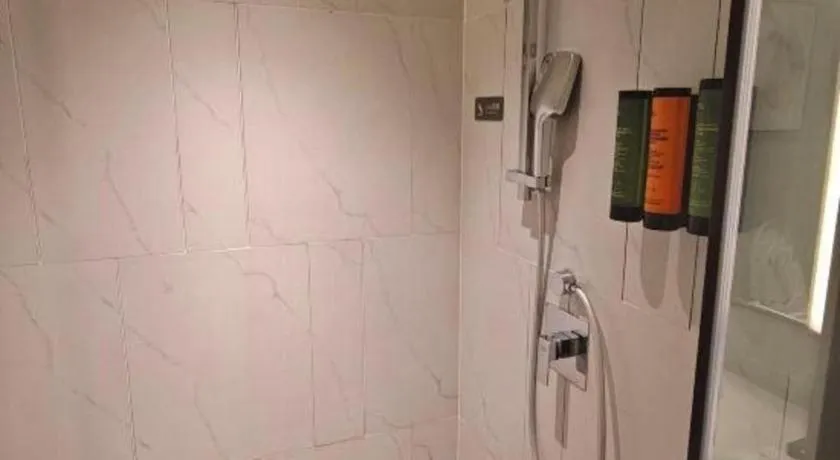 Vienna Hotel Guangdong Foshan West Station Airport Luocun