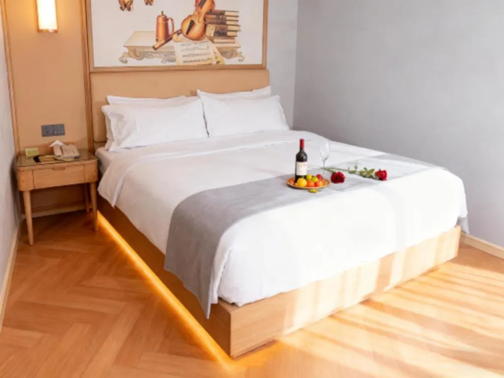 Bed in Vienna Hotel Guangdong Foshan West Station Airport Luocun