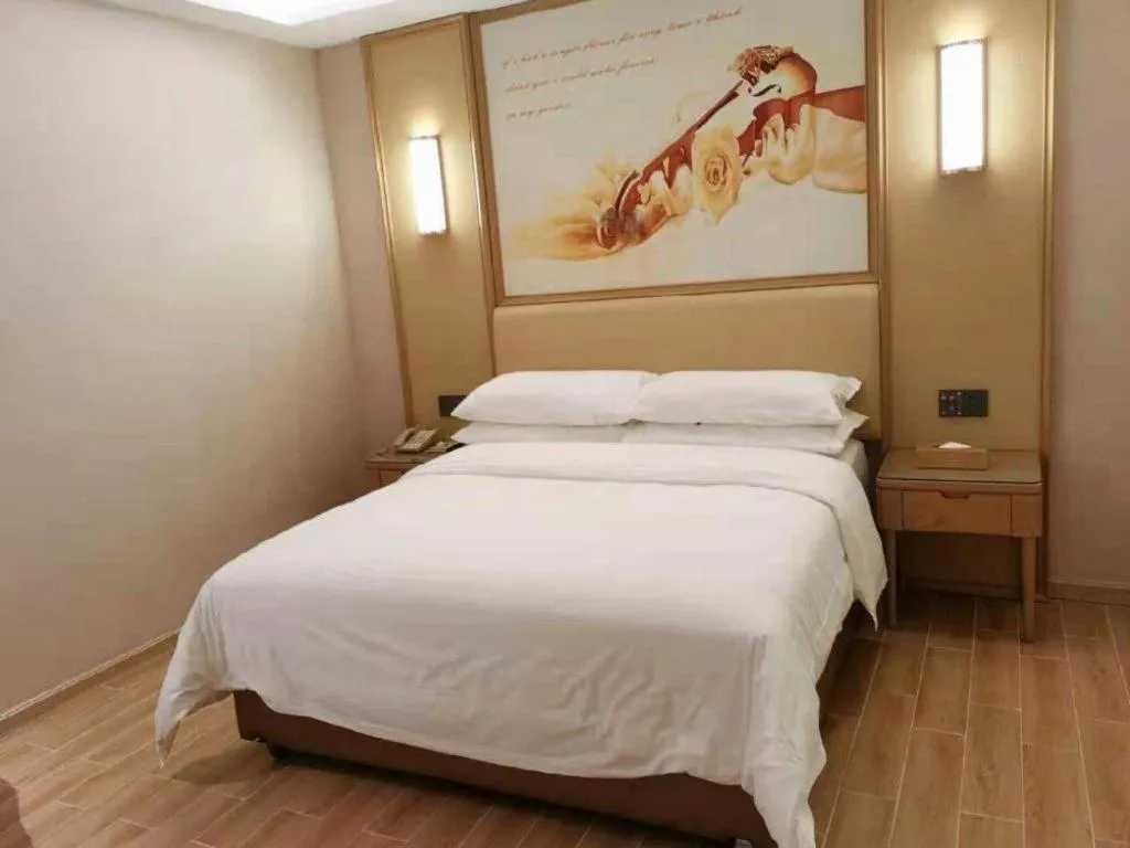 Bed in Vienna Hotel Guangdong Foshan West Station Airport Luocun