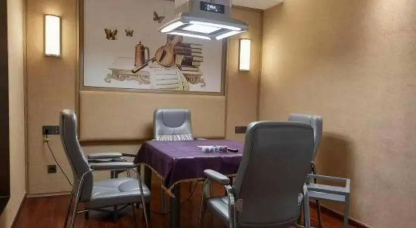 Vienna Hotel Guangdong Foshan West Station Airport Luocun