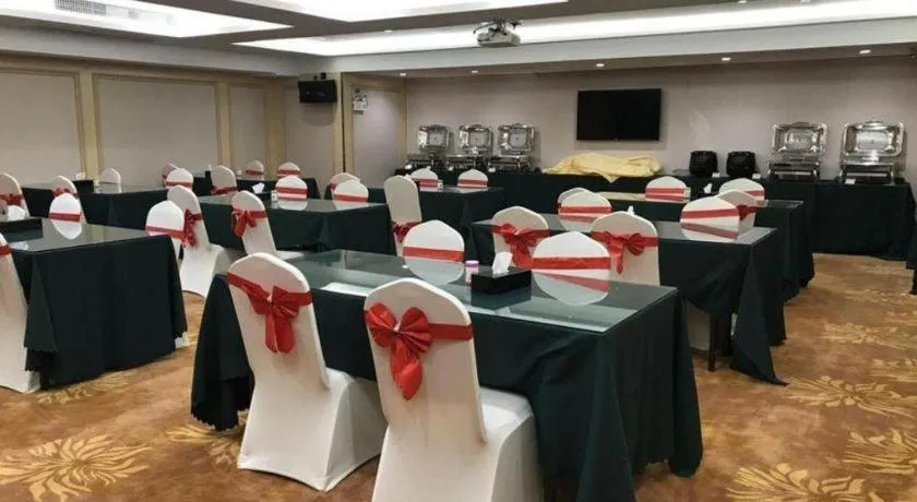 Vienna Hotel Guangdong Foshan West Station Airport Luocun