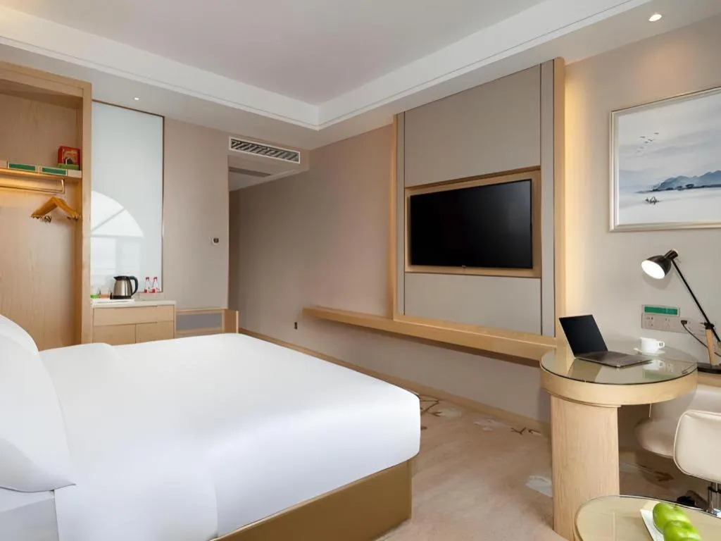 Bed in Vienna Hotel Yunnan Dali Erhai Lake