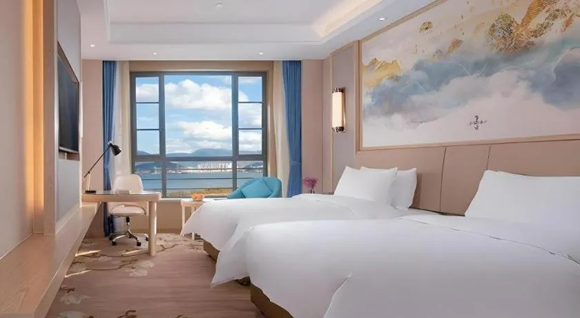 Bed in Vienna Hotel Yunnan Dali Erhai Lake