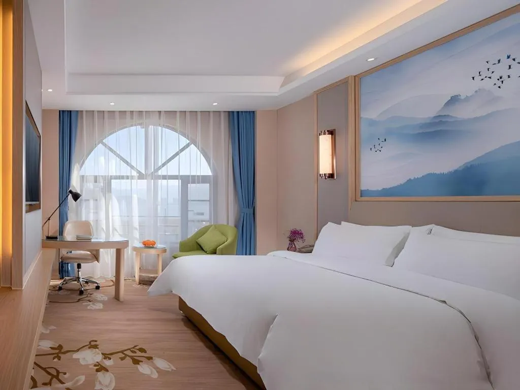 Bed in Vienna Hotel Yunnan Dali Erhai Lake