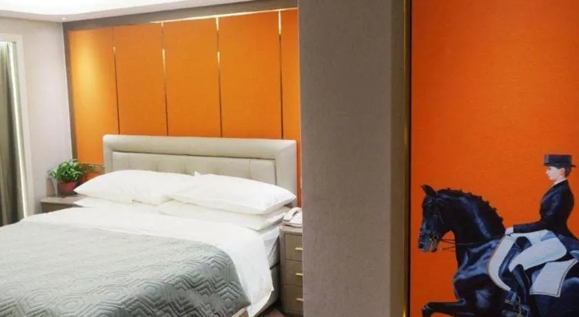 Bed in Vienna Hotel Kunming Beijing Road Chuanxin Gulou Metro Station