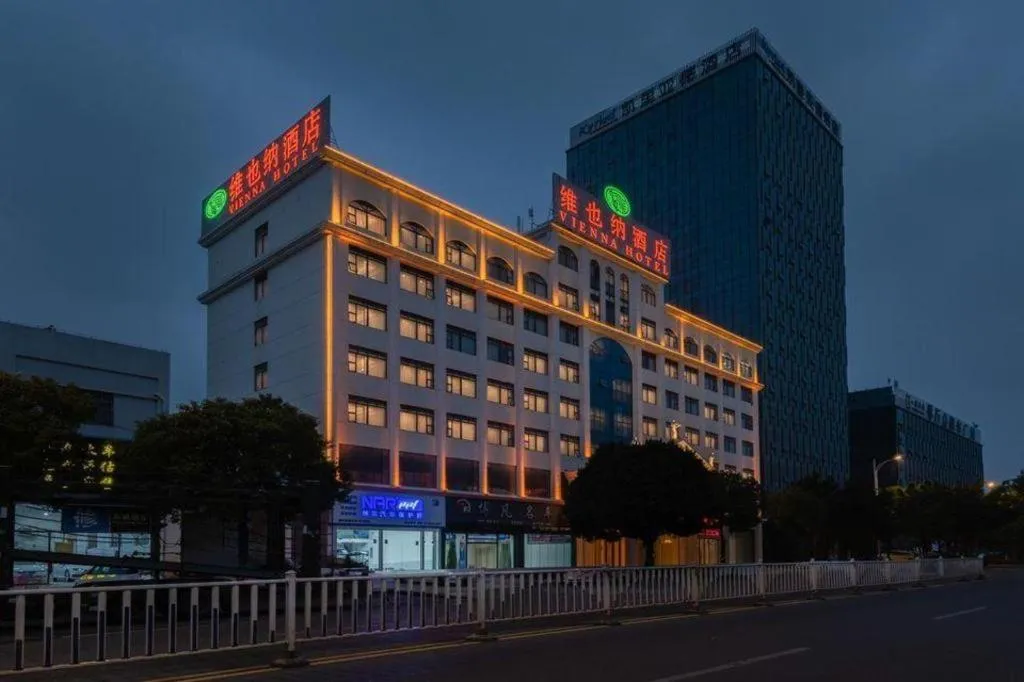 Vienna Hotel Ganzhou Economic Development Zone 1st Hospital West High-Speed Railway Station