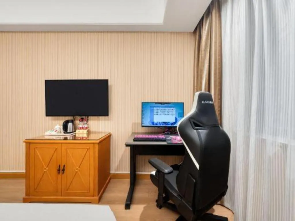 Vienna Hotel Shanghai Hongqiao National Exhibition Cente Sijing Metro Station