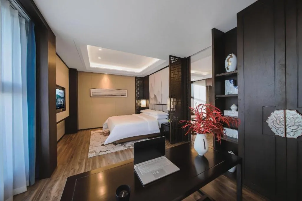 Bed in Venus Royal Hotel Ordos Yijinhuoluo Banner Olympic