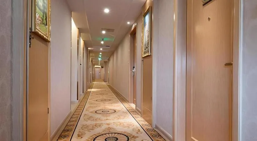 Vienna Hotel Chengdu Chadianzi Toursim Center