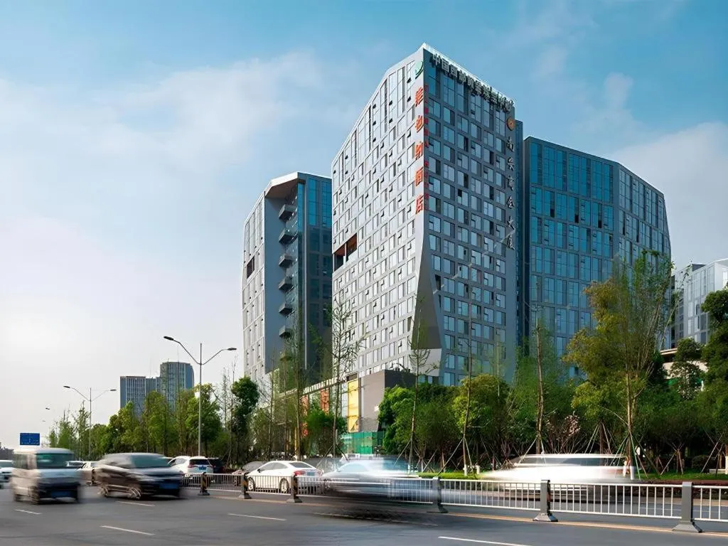 Vienna Hotel Chengdu Chadianzi Toursim Center