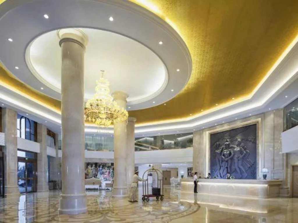 Vienna Hotel Shandong Linyi Mengyin