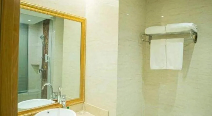 Vienna Hotel Shandong Linyi Mengyin