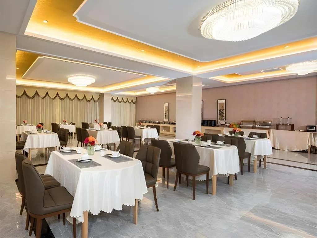 Vienna Hotel Shandong Linyi Mengyin