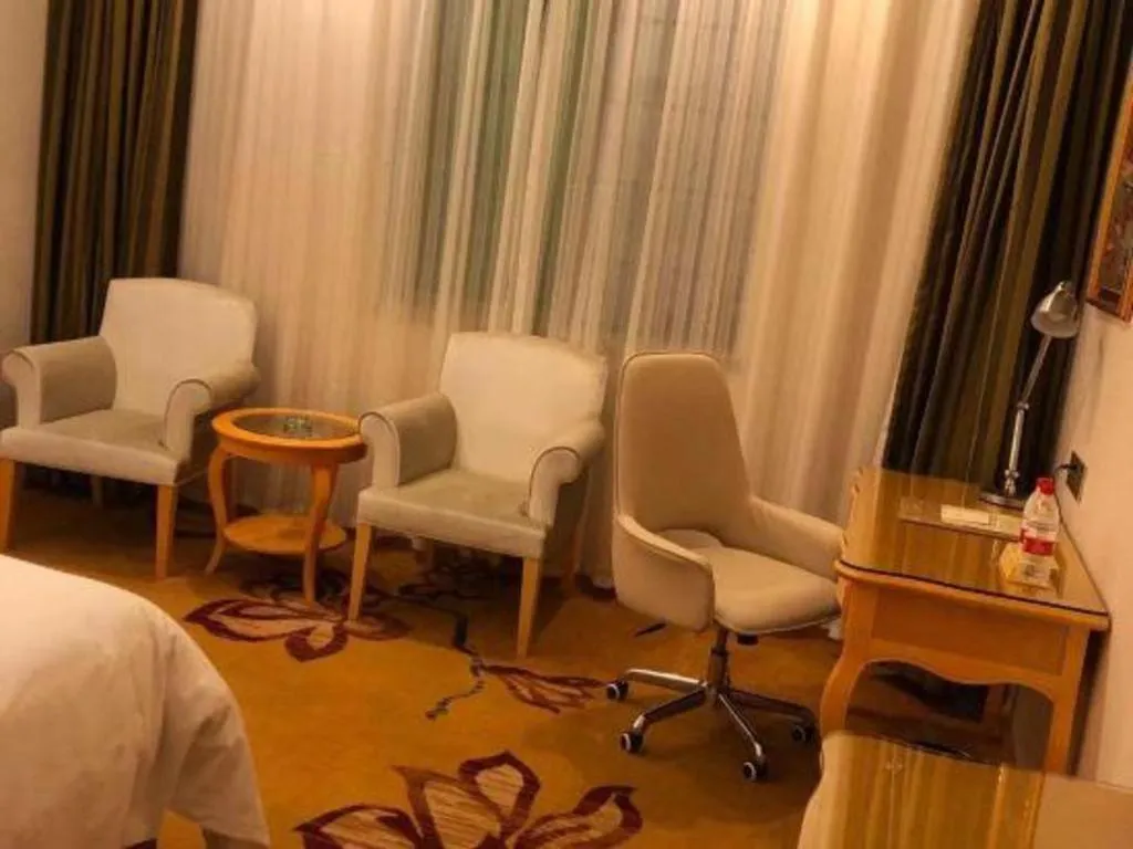 Vienna Hotel Guangdong Zhaoqing Sihui Tianguangxu