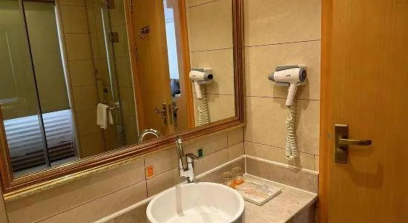 Vienna Hotel Guangdong Zhaoqing Sihui Tianguangxu