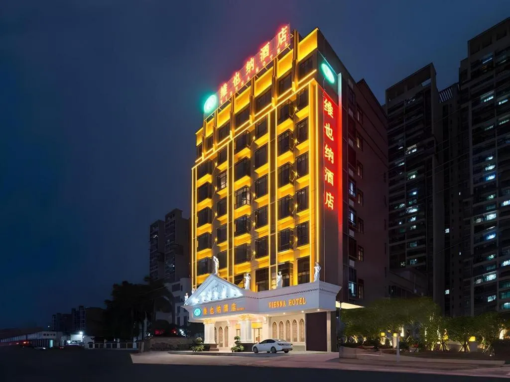 Vienna Hotel Guangdong Zhaoqing Sihui Tianguangxu