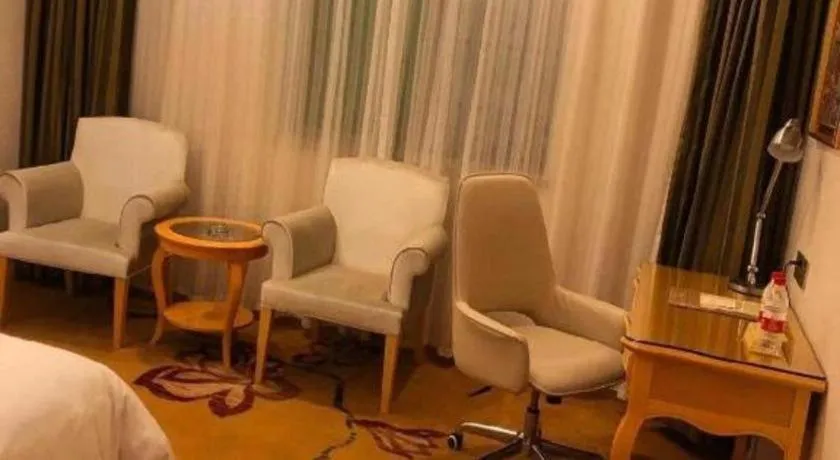 Vienna Hotel Guangdong Zhaoqing Sihui Tianguangxu
