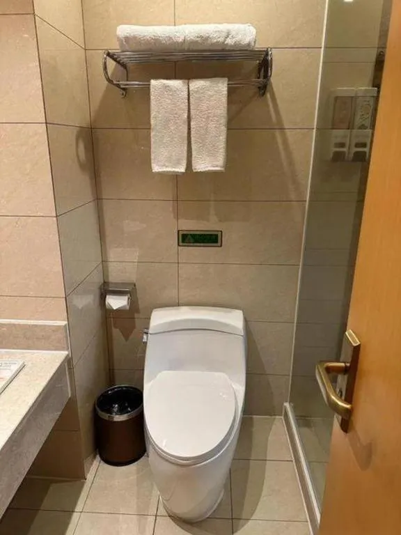 Vienna Hotel Guangdong Zhaoqing Sihui Tianguangxu