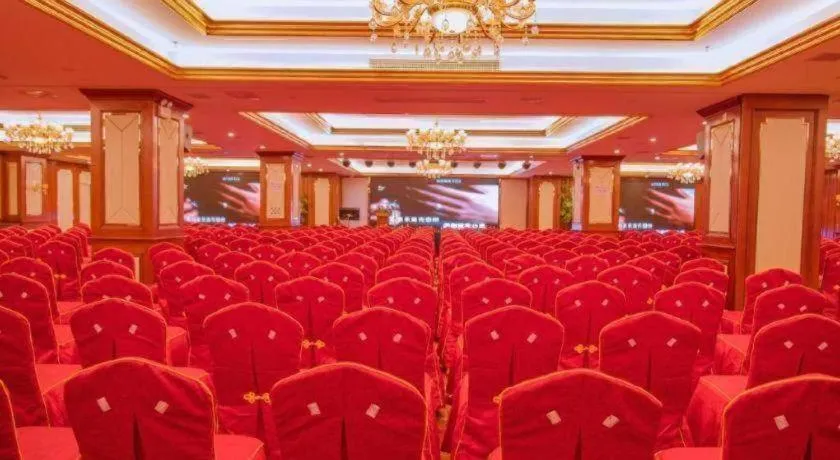 Vienna Hotel Guangdong Shantou South Bus Station