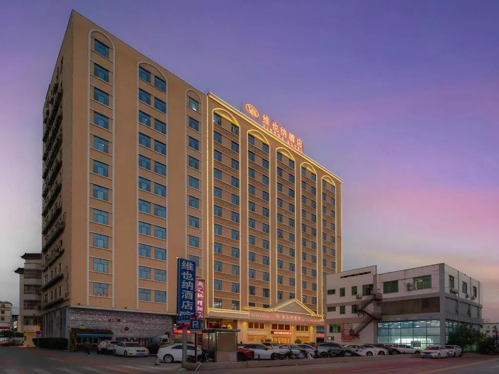 Vienna Hotel Guangdong Shantou South Bus Station