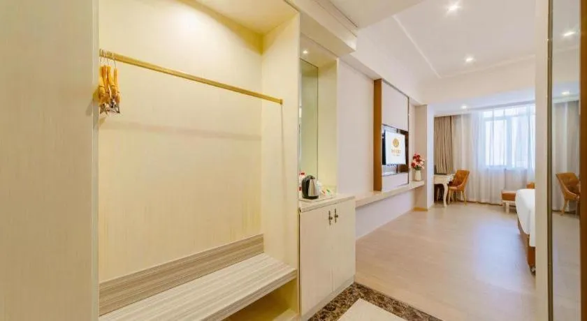 Vienna Hotel Guangdong Shantou South Bus Station